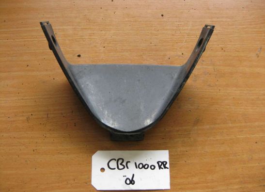 Cowl V shape under Honda CBR Fireblade