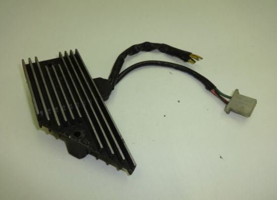 Regulator rectifier  Honda CB 700