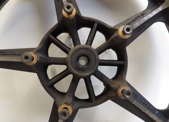 Felge vorne Honda VF 700  750 C Magna