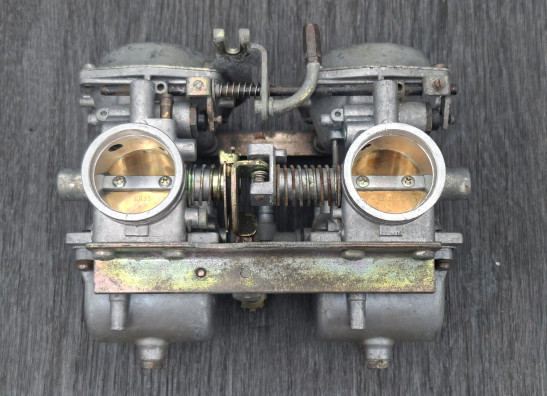 Carburetor assy Suzuki GS 400 E