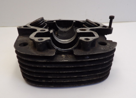 Cylinder head Yamaha XT 500