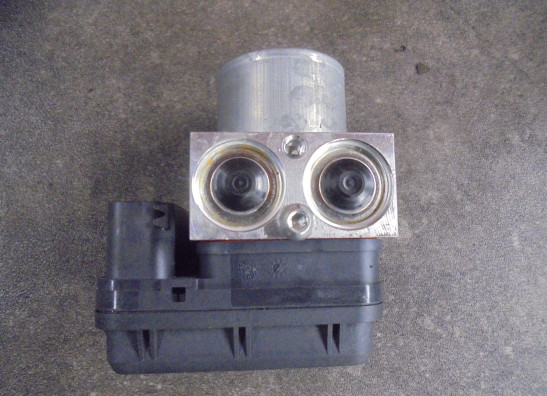 ABS pomp Yamaha MT 09