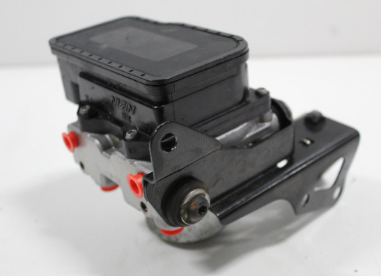 ABS pomp Triumph Sprint ST 1050