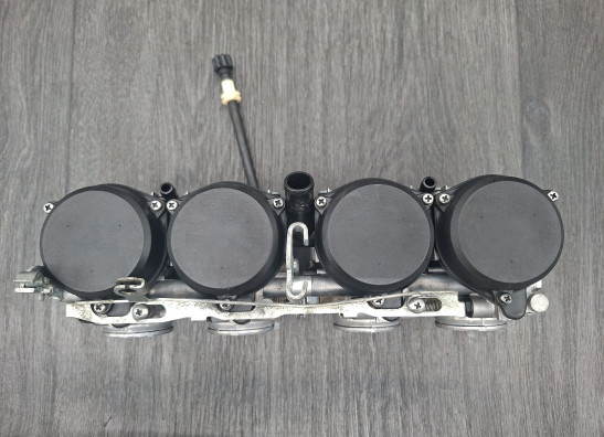 Carburetor assy Honda CBR 900 RR