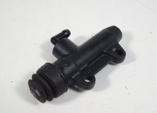 Rempomp achter Ducati Monster 695 2006-2008
