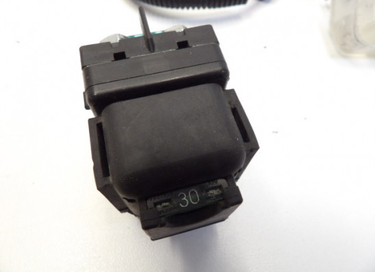 Startmotor relais Suzuki GSF 600 650 Bandit 