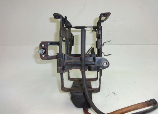 Batterie befestigung Honda CB 750 F