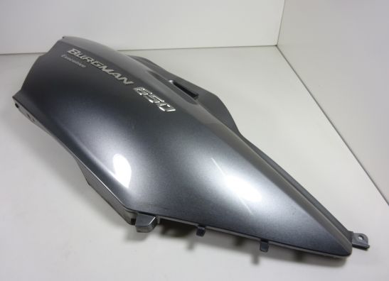 Rechter achterkant Suzuki Burgman 650