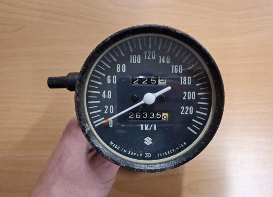 Teller Suzuki GT 750