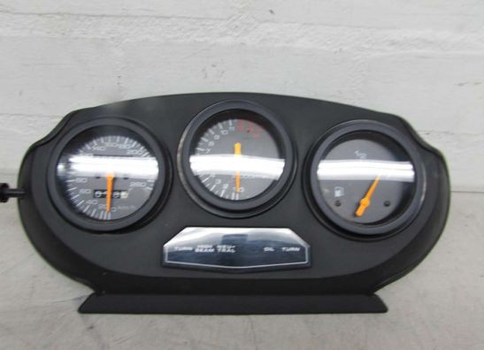 Teller Suzuki GSX F 750
