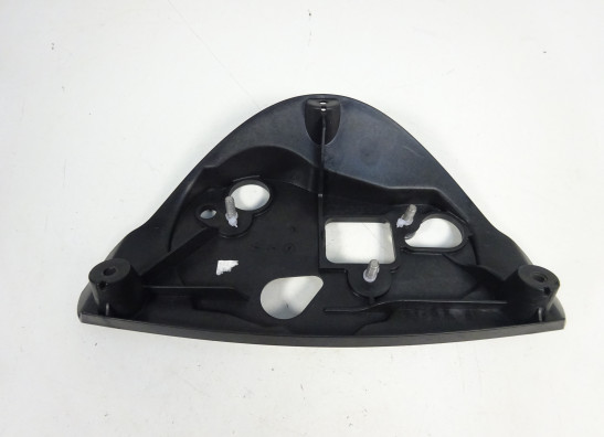 Cowl inside upper Triumph Street Triple 675