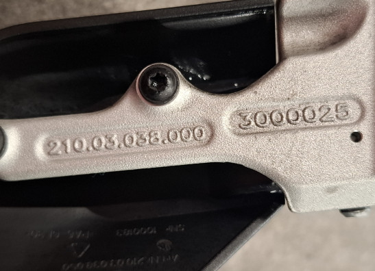 Main step holder left Husqvarna Vitpilen 701 