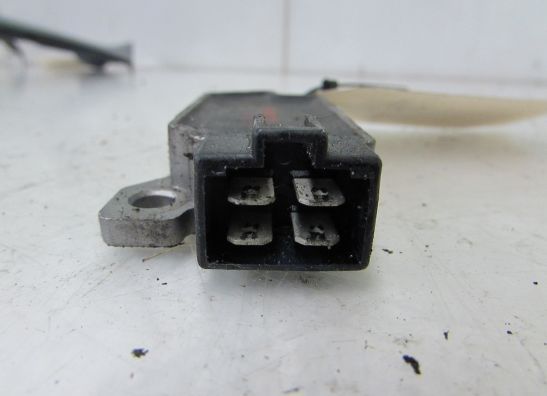 Spanningsregelaar Yamaha FZR 600