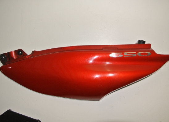 Rechter achterkant Suzuki XF 650 Freewind