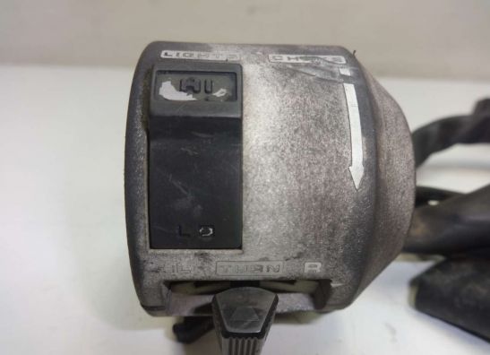 Stuurschakelaar links Honda VF 700  750 Supermagna