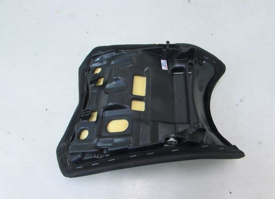 Zadel Kawasaki Z 300