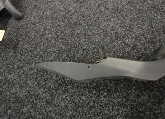 Rechter zijkuip klein Ducati 1198