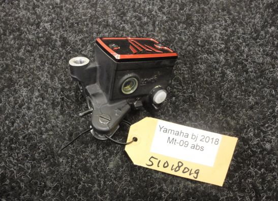 Front brake master cylinder  Yamaha MT 09