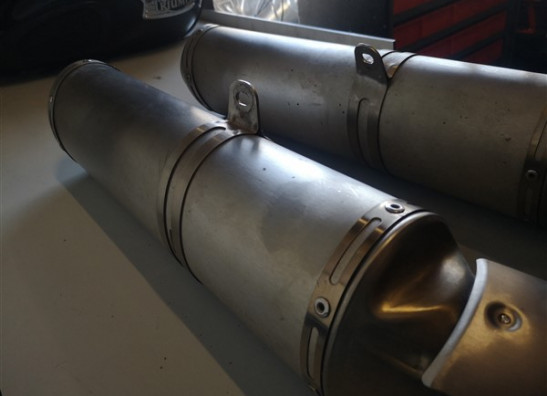 Uitlaat Aprilia RSV 1000