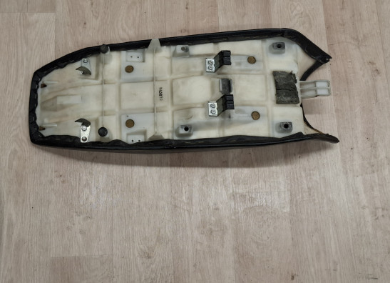 Zadel Kawasaki GPX 750