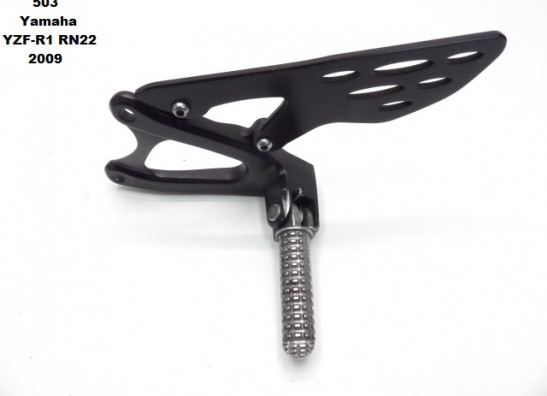 Fussrastetrager vorne links Yamaha YZF R1