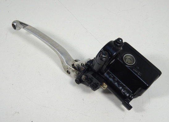 Rempomp achter Suzuki Burgman 650