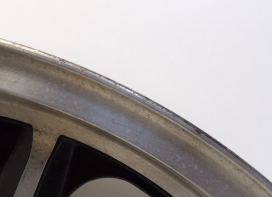 Front Wheel Honda VF 700  750 C Magna