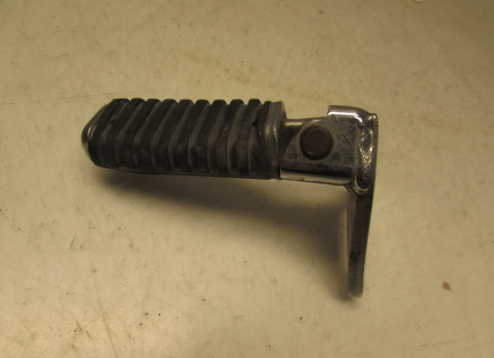 Fussrastetrager vorne rechts Honda VF 750 C Magna