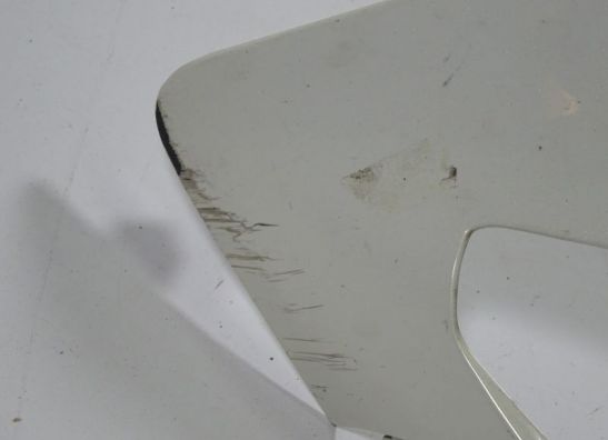 Cowl upper connector Suzuki Burgman 400