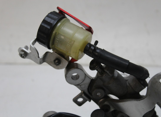 Fussrastetrager vorne rechts Yamaha YZF R6