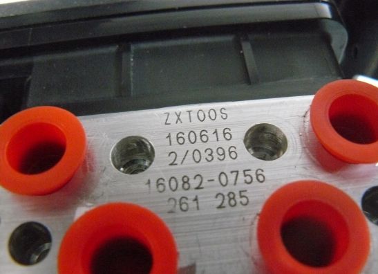 ABS pomp Kawasaki ZX 10 R