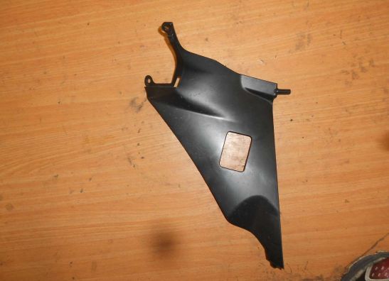 Rechter binnenkuip Suzuki GSX R 1000