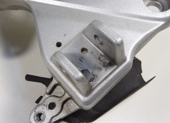 Fussrastetrager vorne rechts Honda ST 1300 Pan European