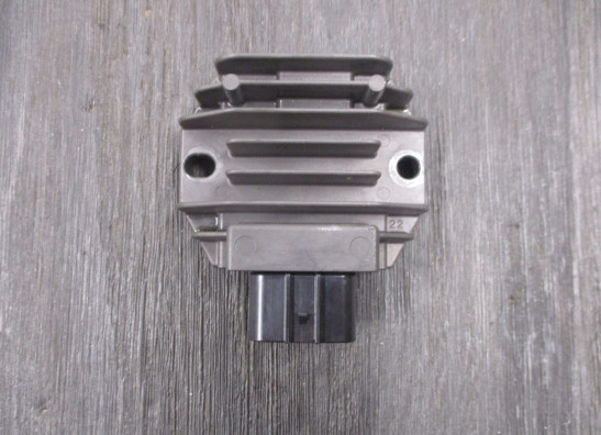Regulator rectifier  Suzuki GSX S 750