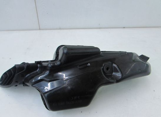 Linker luchtbuis Suzuki GSX R 750