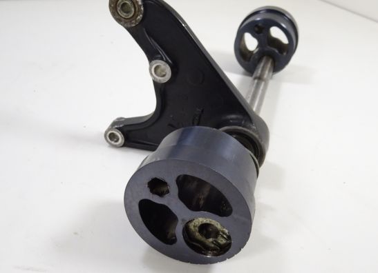 Rear axle Triumph Trophy 900