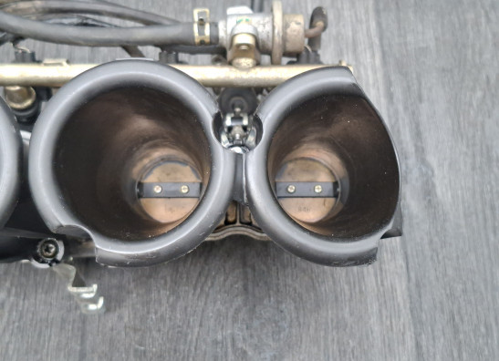 Gasklephuis Honda CBR Fireblade