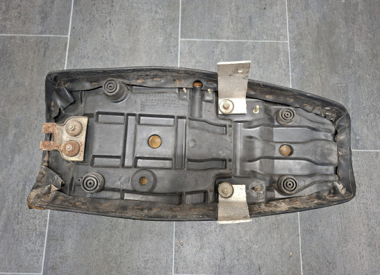 Asiento Suzuki SP 370