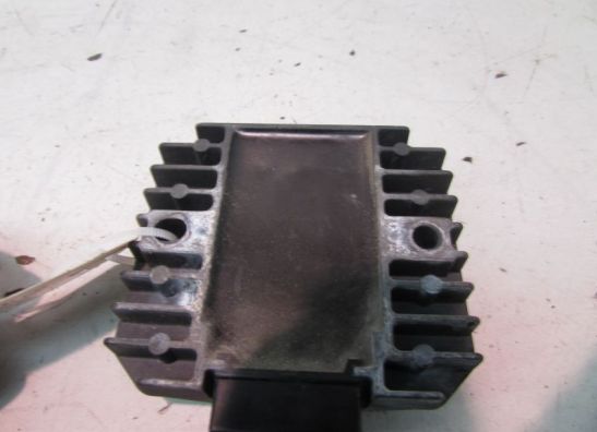 Regulator rectifier  Yamaha FZR 600