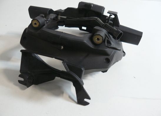 Koplampomlijsting Aprilia Mana 850