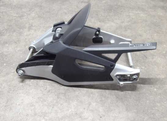 Achterbrug Aprilia Tuono 660