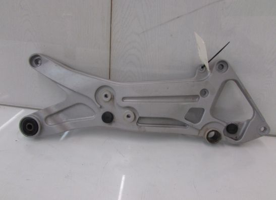 Main step holder right Yamaha GTS 1000
