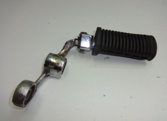 Footrest right Suzuki GR 650
