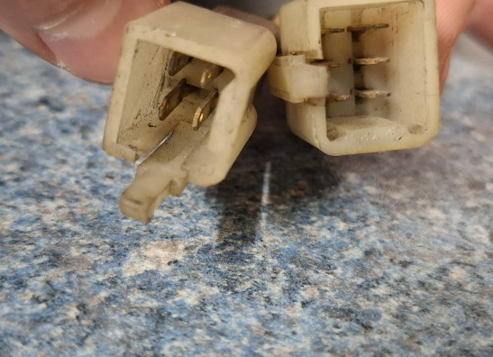 Ignitor CDI ECU Kawasaki GPZ 305