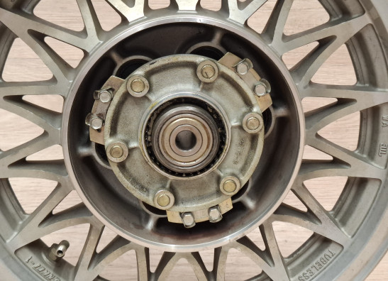 Rear wheel Suzuki VS 700 Intruder