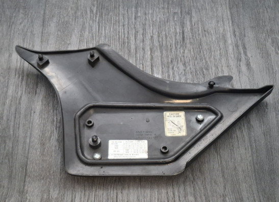 Cowl right Suzuki Madura 1200