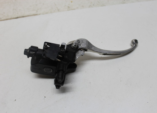 Rempomp achter Honda X-adventure 750