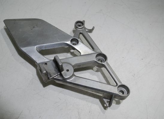 Fussrastetrager vorne rechts Honda CBR 600 F
