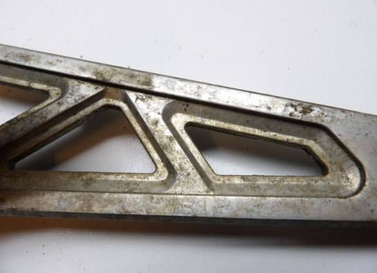 Fussrastetrager vorne links Honda XBR 500