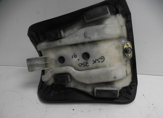 Zadel Suzuki GSX R 750